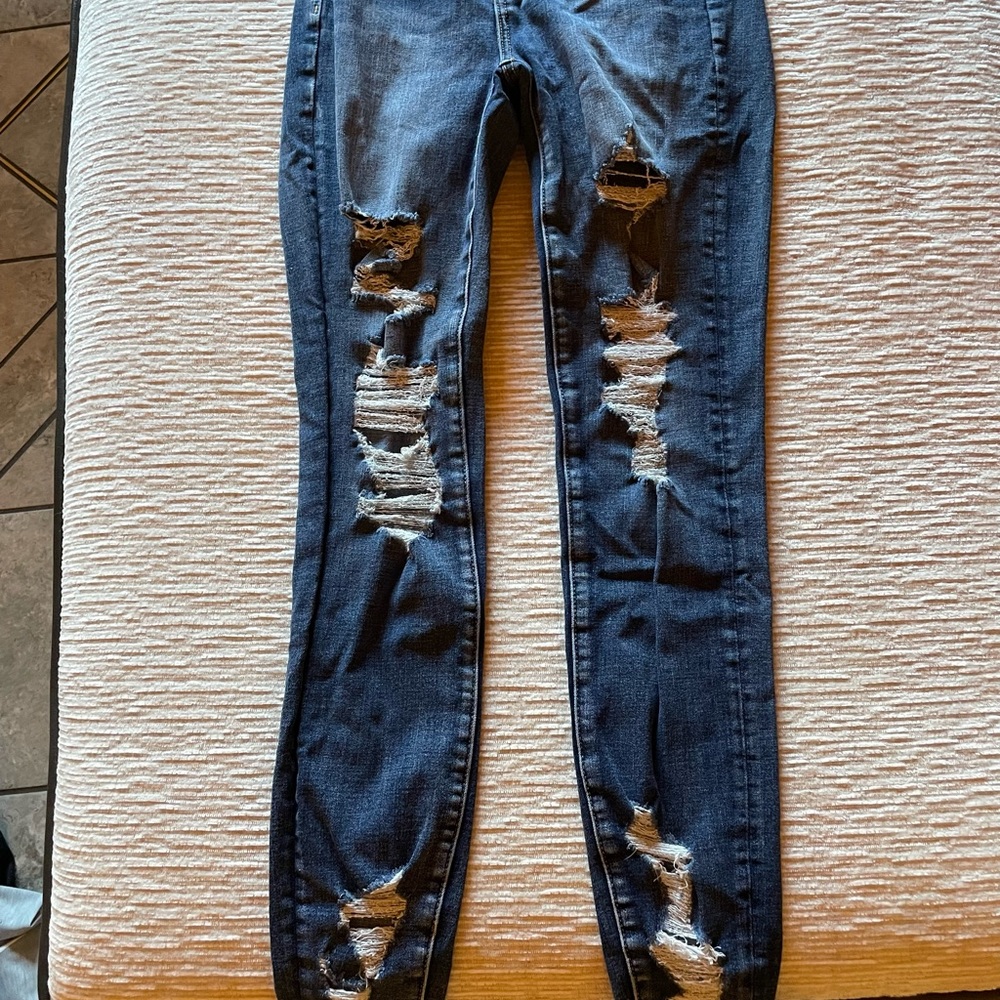 Dark Blue Ripped Jeans. Size 00 American Eagle